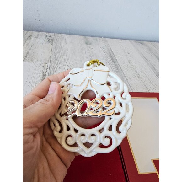 Lenox 2022 year to remember wreath ornament porcelain new 893691 Xmas tree - Picture 7 of 8